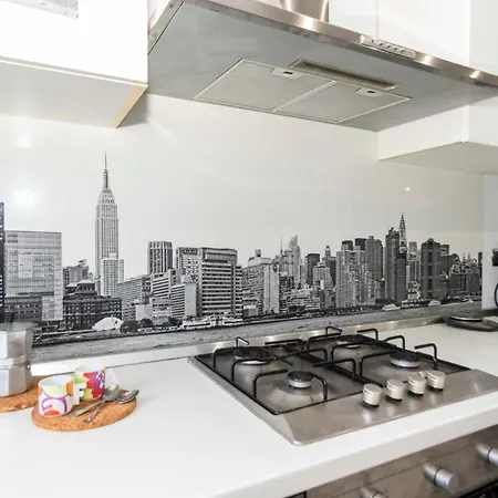 Mm Bengasi Modern Apartman Torino